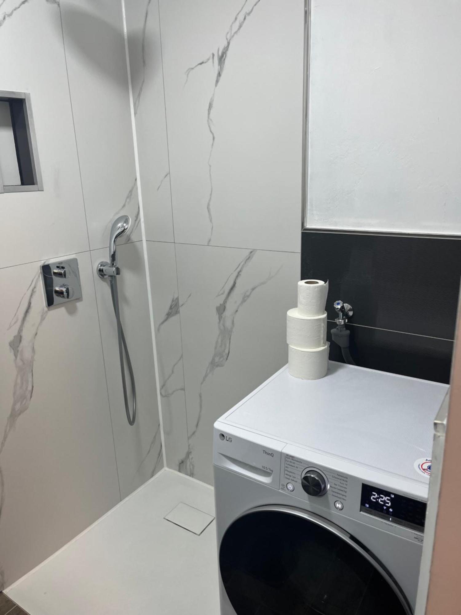 House Cologne Apartment ภายนอก รูปภาพ