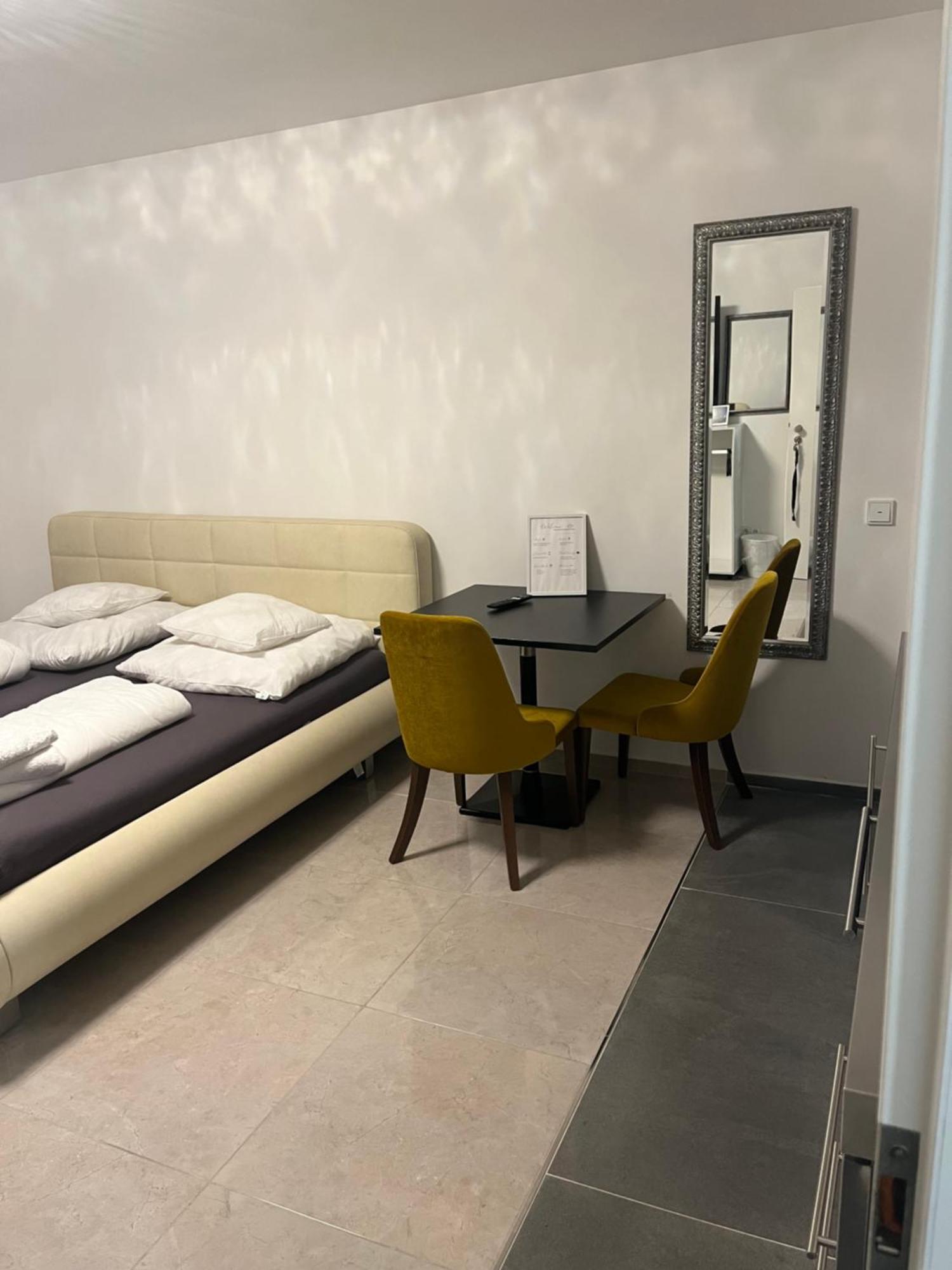 House Cologne Apartment ภายนอก รูปภาพ